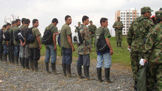 Colombia claims arresting more neo-paramilitaries than guerrillas