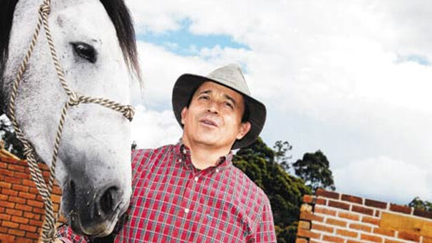 Uribe’s brother promises not to leave country amid criminal investigations