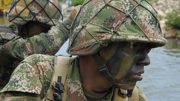 Oil workers released in central Colombia 24 hours after kidnapping