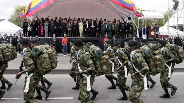 Colombia’s military will have same justice benefits as FARC: President