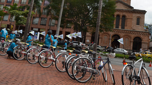 Medellin bicycle collective offers urban bike tours