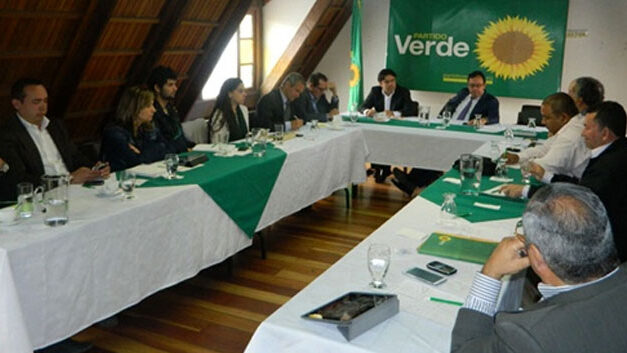 Colombia’s Green Alliance rules out formal participation in Santos government