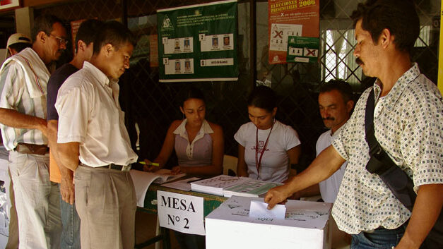 300 complaints over fraud in Colombia’s upcoming congress election