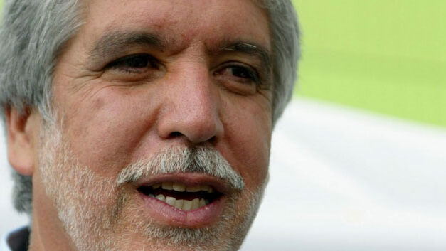 Peñalosa vows to combat Colombia’s ‘political machines’ if elected president