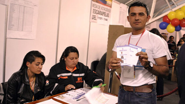 Allegedly kidnapped Democratic Center party member found in hotel in Venezuela