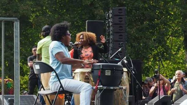 Colombian musicians grasp the spotlight in France