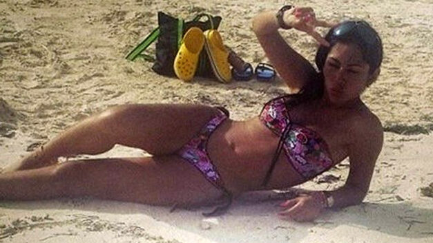 Colombian femme fatal enjoys prison sentence on Caribbean beaches