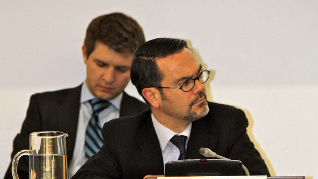 France rules out hosting Colombia peace talks