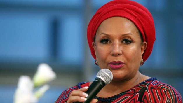 Polemic ex-senator Piedad Cordoba becomes victim representative