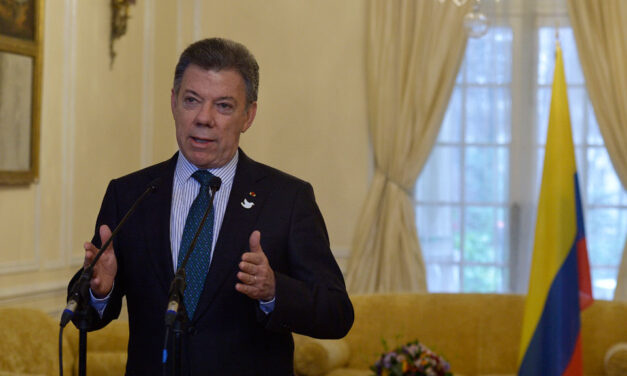 FARC must show ‘concrete commitments’ to peace for bilateral ceasefire: Santos