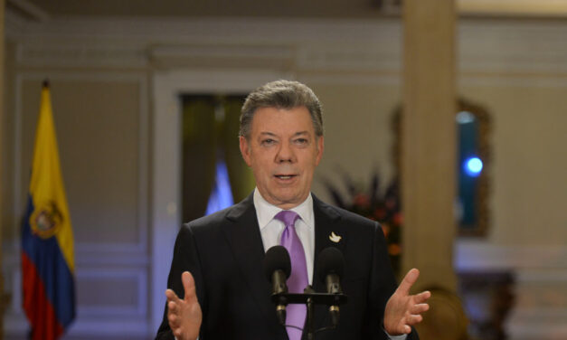 Santos shifts course, will bring Venezuela border crisis to the UN