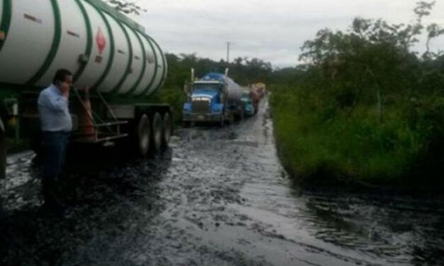 ‘FARC forces 19 oil trucks to empty tanks in Colombia’s Amazon jungle’