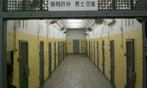 China commutes deaths sentence for Colombia drug mule