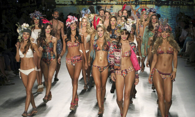 Bright colors, patterns prevail at Colombia’s biggest fashion show