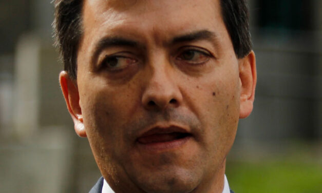 Zuluaga’s fugitive campaign manager bails out on bail hearing