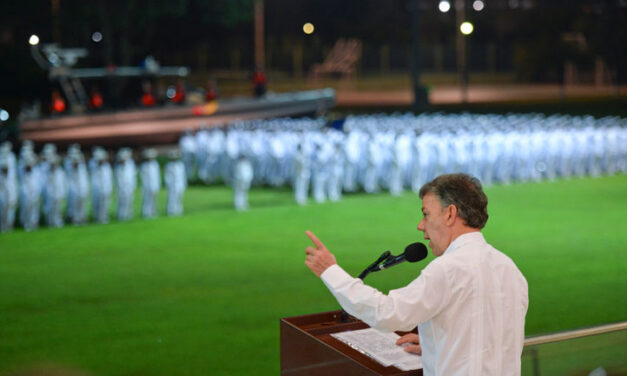 Santos suspends air strikes on FARC camps following rebel truce