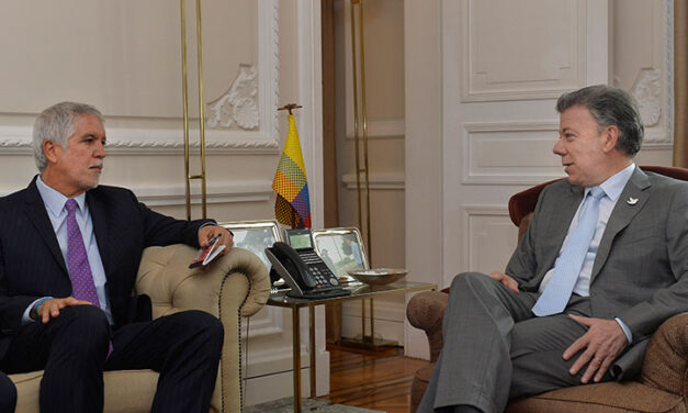 Santos has first meeting with Bogota’s new mayor-elect