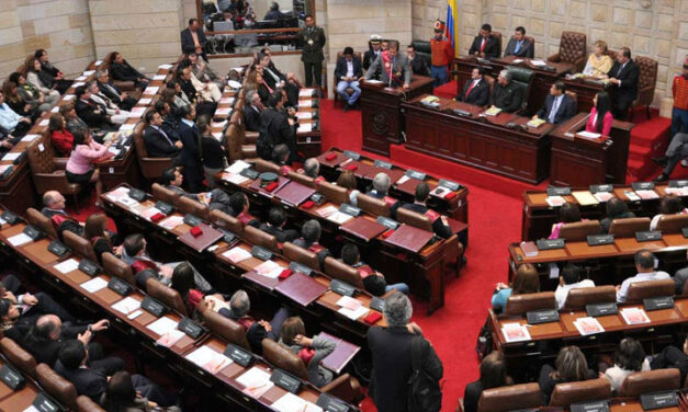 Colombia’s congress one risky step away from approving peace plebiscite