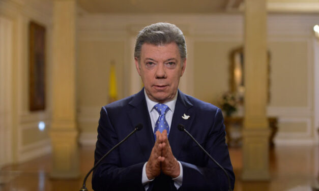 Santos calls on Colombia to ‘give peace a chance’