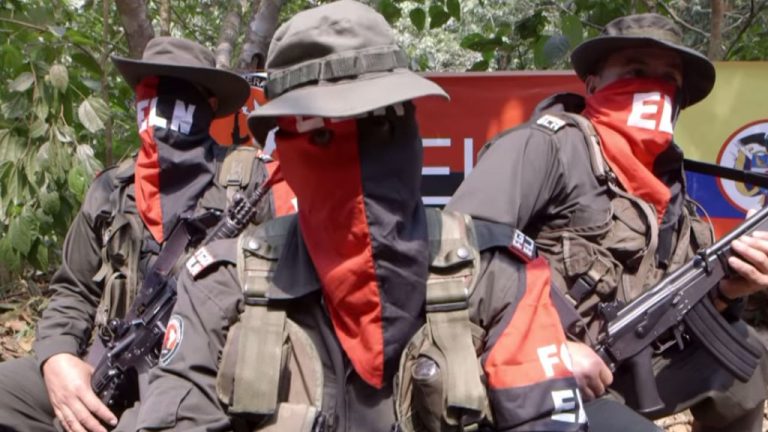 Army rescues 15 fishermen 'kidnapped by ELN' in north Colombia