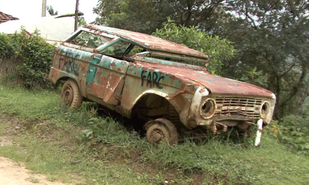 400 displaced in FARC-Urabeños clashes, military accidentally kills pregnant minor