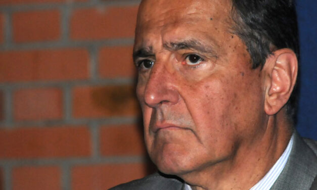 Colombia government not prepared for peace process: Former minister