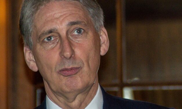 UK pledges long term support to Colombia’s peace process