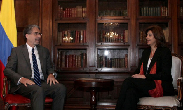 US guarantees support to Colombia in aftermath of FARC peace deal