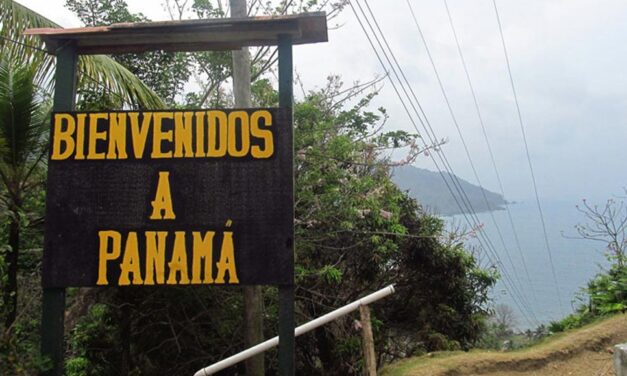 Panama closes border with Colombia to stem migrant flow