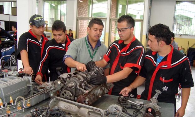 Education key to keep Colombia’s ex-combatants on the straight and narrow: Study