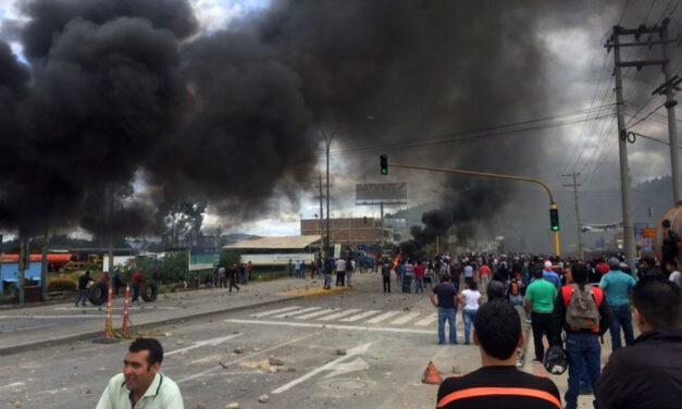 Two Colombia town halls attacked amid protests