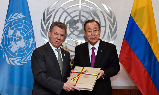 Santos formally hands UN chief copy of Colombia peace deal