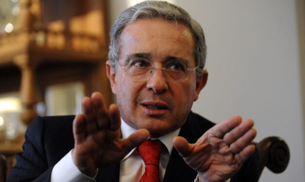 Uribe proposes no prison guarantee for FARC and more proposals already in Colombia peace deal