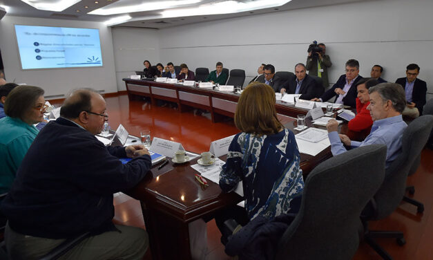 Santos installs ‘post-conflict cabinet’ within Colombia’s existing cabinet