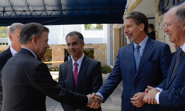 Colombia turns to US businesses in attempt to convince Washington not to cut aid