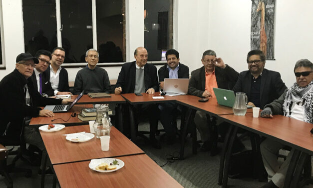 FARC and former paramilitary arch enemies agree to both face Colombia’s Truth Commission