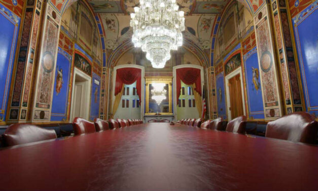 US Senate defies Trump, maintains Colombia aid for 2018