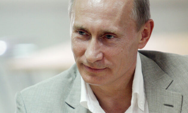 Russia using disinformation tactics to disrupt Colombia elections: Former US official