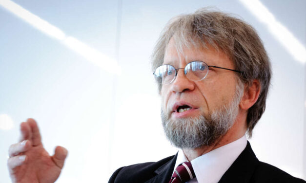 Popular opposition politician removed from Colombia’s Congress after mafia lawyer’s petition