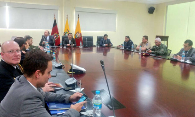 Colombia and Ecuador promise joint offensive against FARC dissidents