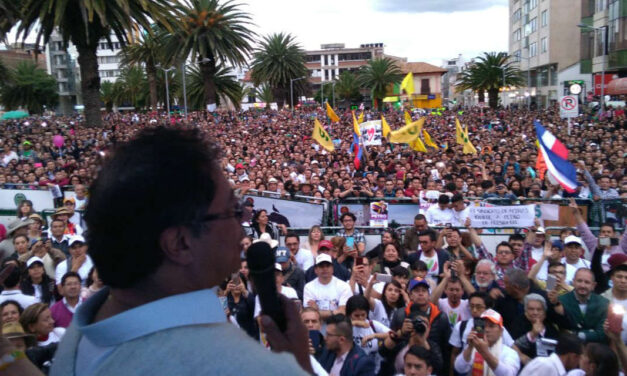 Petro goes presidential, calls on Colombia to respect Uribe