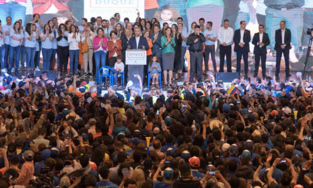 Winner Duque calls for unity after divisive election campaign