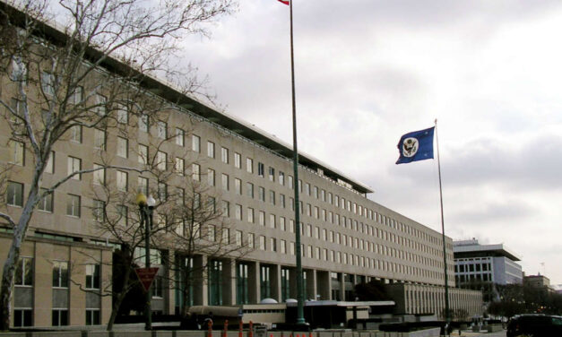 US supports Colombia’s decision to resume aerial fumigation of coca