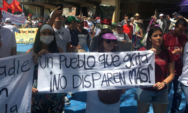 Inauguration of Colombia’s new president marred by protests