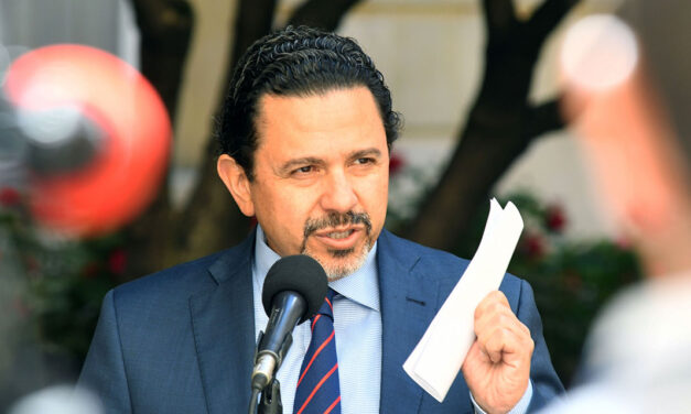 Did Duque secretly negotiate with the ELN?