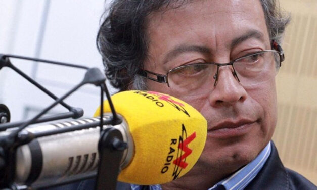 Colombia’s opposition leader uses court order to double down on Uribe war crime claims