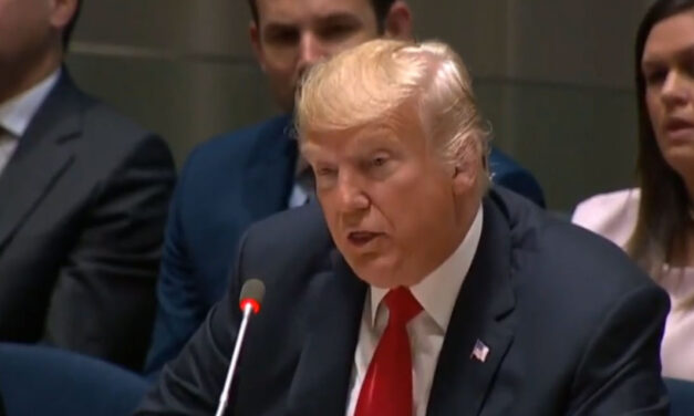 Trump praises Duque at UN meeting in pledge to fight cocaine production