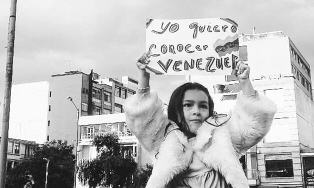 Venezuelans chant “thank you Colombia” as thousands join anti-Maduro protest in Bogota