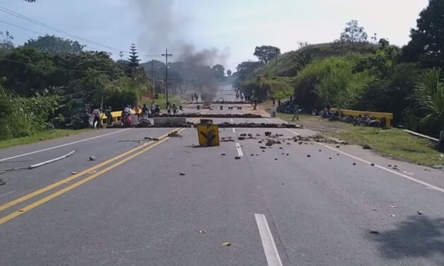 Colombia’s indigenous block road to Ecuador in anti-government protest