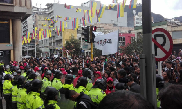 Uribe’s Supreme Court hearing and protests cause tensions in Bogota